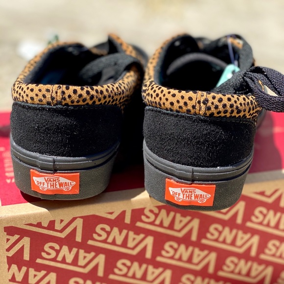 NEW Authentic Vans Shoes - Picture 3 of 4